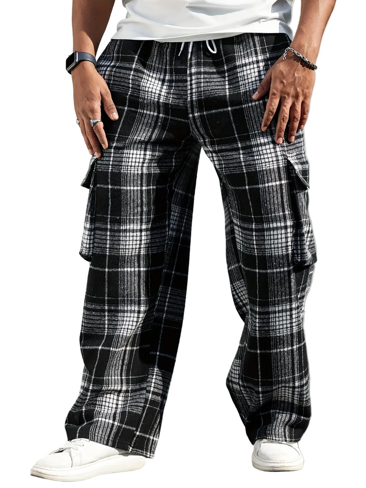 Men’s Plaid Wide-Leg Cargo Pants