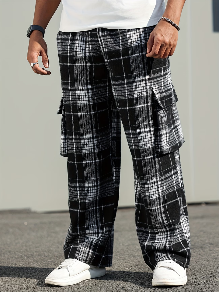 Men’s Plaid Wide-Leg Cargo Pants